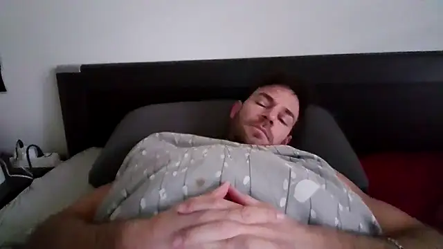 alpha-hunk online show from December 17, 9:15 am