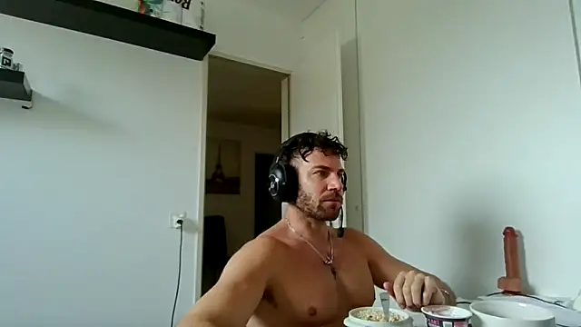 alpha-hunk online show from March 9, 10:08 am