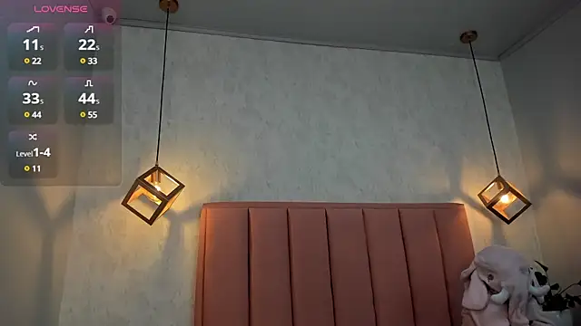 MAYROBERTSS online show from January 17, 12:21 pm