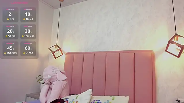 MAYROBERTSS online show from February 19, 12:00 pm