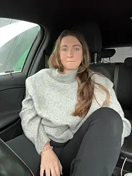 BustyBonnieUK online show from December 5, 11:30 am