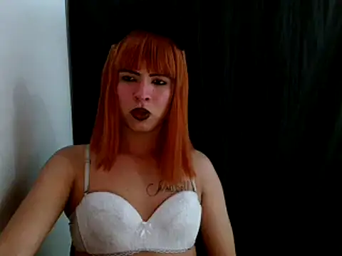 Snapshot of estefania224 chatting on January 10, 3:18 am estefania224 online show from January 10, 3:18 am