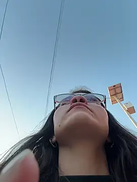 aurora divine online show from February 25, 10:52 pm