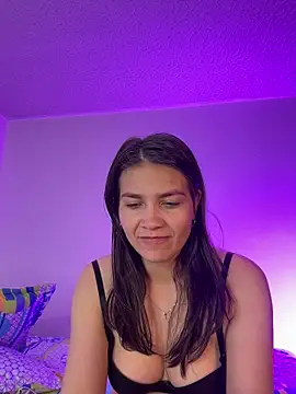 aurora divine online show from March 21, 7:06 pm