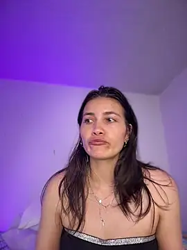 Snapshot of aurora_divine chatting on May 14, 6:58 pm aurora divine online show from May 14, 6:58 pm