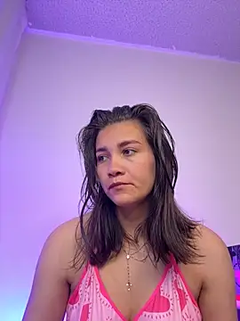 Snapshot of aurora_divine chatting on June 11, 8:40 pm aurora divine online show from June 11, 8:40 pm