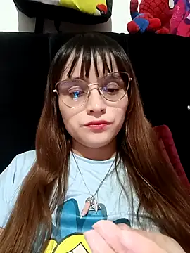 Snapshot of Lucyy-hess chatting on January 12, 2:03 am Lucyy-hess online show from January 12, 2:03 am