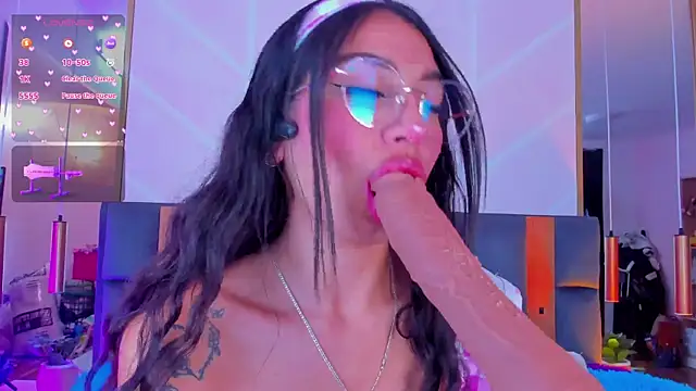 Snapshot of MadyJackson chatting on January 17, 11:48 am MadyJackson online show from January 17, 11:48 am