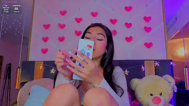 Snapshot of MadyJackson chatting on February 19, 11:50 am MadyJackson online show from February 19, 11:50 am