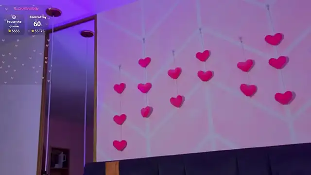 Snapshot of MadyJackson chatting on March 9, 11:47 am MadyJackson online show from March 9, 11:47 am