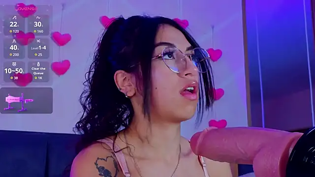 Snapshot of MadyJackson chatting on March 24, 11:48 am MadyJackson online show from March 24, 11:48 am