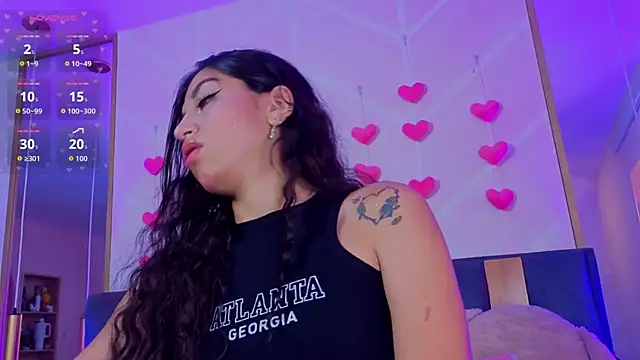 Snapshot of MadyJackson chatting on April 3, 12:47 pm MadyJackson online show from April 3, 12:47 pm