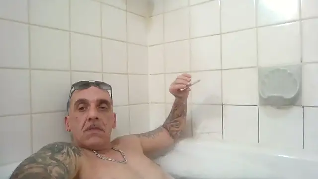 CandiedPompano online show from October 14, 3:07 am