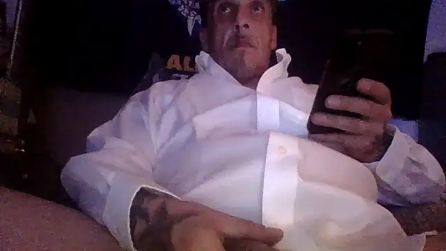 Snapshot of CandiedPompano chatting on June 5, 4:19 am CandiedPompano online show from June 5, 4:19 am