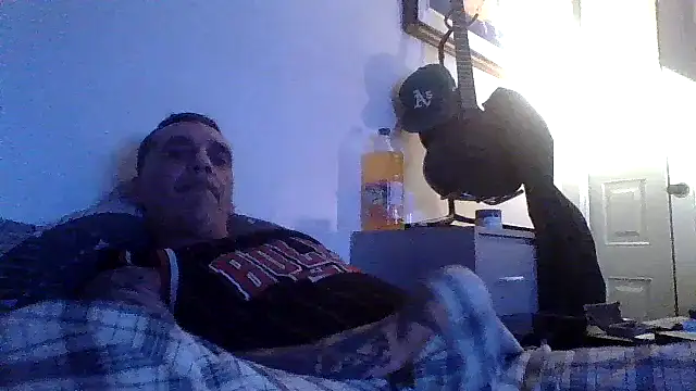 Snapshot of CandiedPompano chatting on July 6, 3:47 am CandiedPompano online show from July 6, 3:47 am