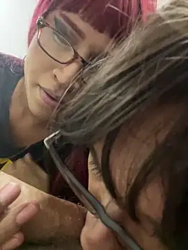 Snapshot of zahrivk1 chatting on February 7, 1:36 am zahrivk1 online show from February 7, 1:36 am