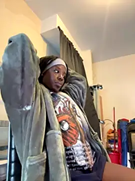 Snapshot of choclatepeaach chatting on October 31, 2:40 pm choclatepeaach online show from October 31, 2:40 pm