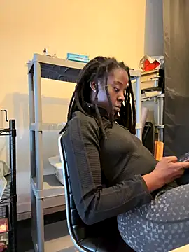 Snapshot of choclatepeaach chatting on November 5, 9:04 pm choclatepeaach online show from November 5, 9:04 pm