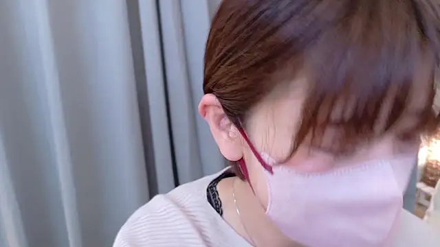 Snapshot of Risa_06 chatting on November 18, 12:42 pm Risa 06 online show from November 18, 12:42 pm