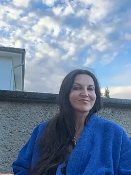 Snapshot of -OLYA- chatting on June 11, 6:39 pm -OLYA- online show from June 11, 6:39 pm