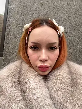 Snapshot of babydolll chatting on February 6, 10:37 am babydolll online show from February 6, 10:37 am