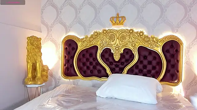 KendralHolson online show from February 21, 4:24 am