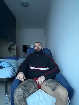 Snapshot of Gioeltoro89 chatting on February 13, 4:36 pm Gioeltoro89 online show from February 13, 4:36 pm