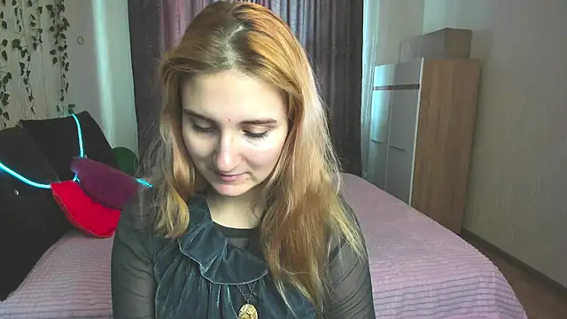 Miss Elsa  online show from February 22, 4:07 am