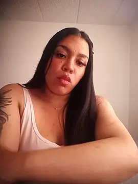 Laiia Page online show from January 16, 1:37 pm