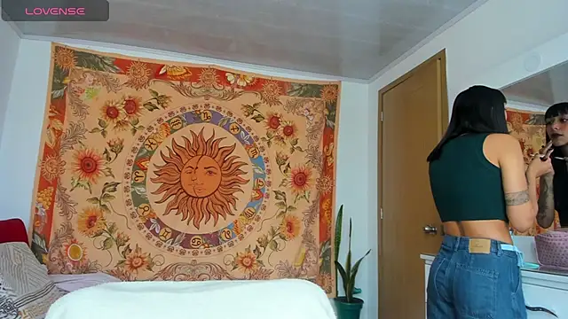 Snapshot of Demeter__ chatting on February 26, 6:07 pm Demeter online show from February 26, 6:07 pm