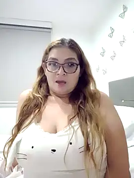 AntonellaAlondra4 online show from December 15, 5:45 am