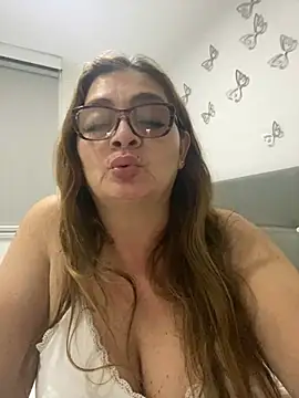 AntonellaAlondra4 online show from December 21, 5:03 am