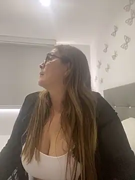 AntonellaAlondra4 online show from December 26, 8:42 pm