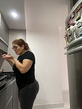 AntonellaAlondra4 online show from January 3, 6:24 pm