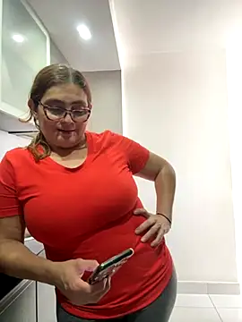 Snapshot of AntonellaAlondra4 chatting on October 28, 3:25 pm AntonellaAlondra4 online show from October 28, 3:25 pm