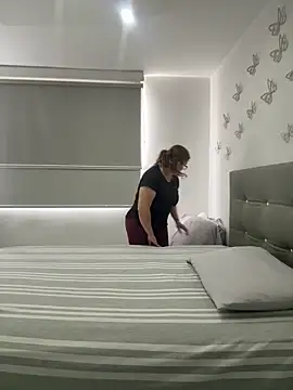 Snapshot of AntonellaAlondra4 chatting on October 29, 3:36 pm AntonellaAlondra4 online show from October 29, 3:36 pm