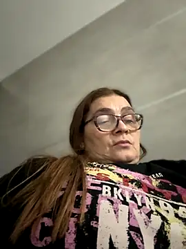 Snapshot of AntonellaAlondra4 chatting on November 16, 11:10 pm AntonellaAlondra4 online show from November 16, 11:10 pm