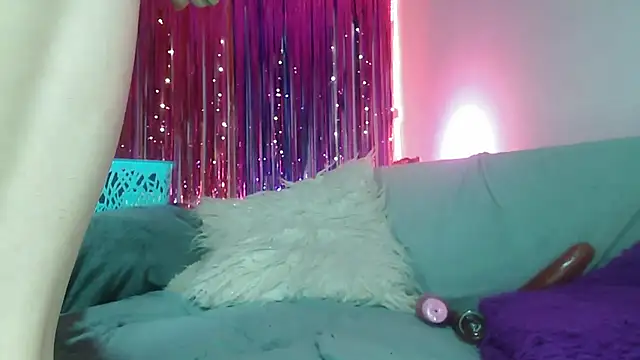 Snapshot of princesskitty111 chatting on January 25, 6:55 am princesskitty111 online show from January 25, 6:55 am