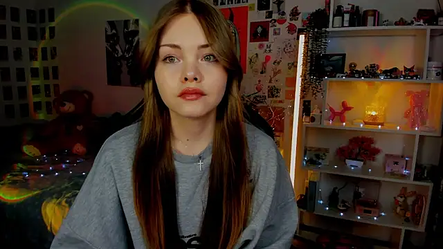 AkiraKatsu online show from April 6, 11:44 am