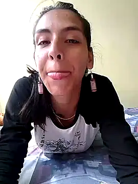 Snapshot of Alisson_420 chatting on September 22, 6:43 pm Alisson 420 online show from September 22, 6:43 pm