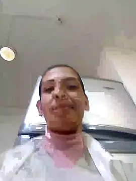 Snapshot of Alisson_420 chatting on October 21, 8:09 pm Alisson 420 online show from October 21, 8:09 pm