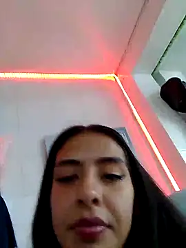 Snapshot of Alisson_420 chatting on November 3, 3:52 am Alisson 420 online show from November 3, 3:52 am