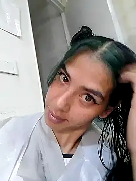 Snapshot of Alisson_420 chatting on November 13, 7:24 pm Alisson 420 online show from November 13, 7:24 pm