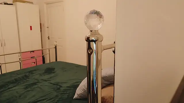 Snapshot of karlaolivia chatting on October 20, 8:48 am karlaolivia online show from October 20, 8:48 am