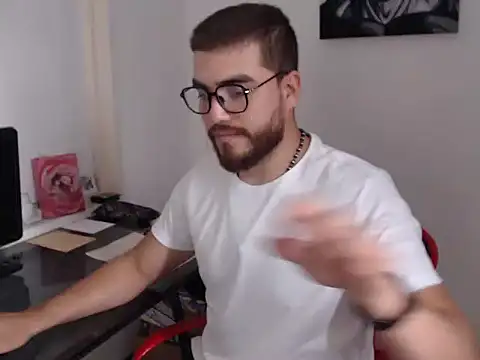 Snapshot of Dylanwish chatting on October 9, 9:24 pm Dylanwish online show from October 9, 9:24 pm