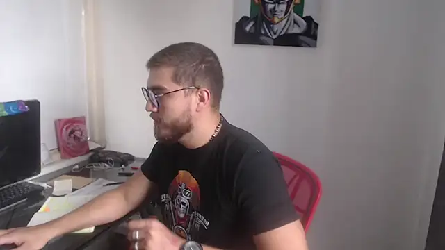 Snapshot of Dylanwish chatting on December 3, 9:46 pm Dylanwish online show from December 3, 9:46 pm