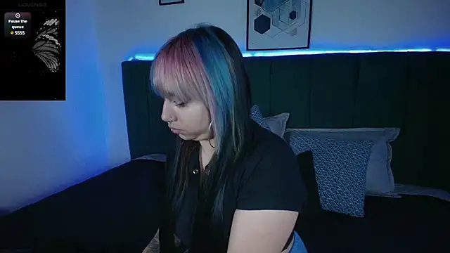 Snapshot of Veronica_Goddes chatting on March 17, 1:18 pm Veronica Goddes online show from March 17, 1:18 pm