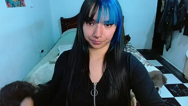 Snapshot of Veronica_Goddes chatting on October 24, 8:33 am Veronica Goddes online show from October 24, 8:33 am