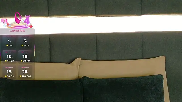 nicolle pierce online show from November 6, 2:40 pm