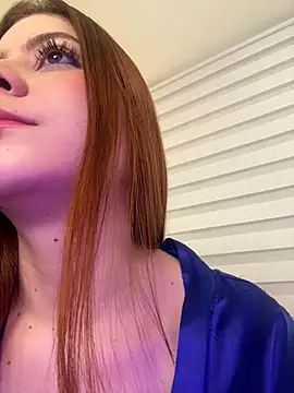 Snapshot of sara_sweet9 chatting on December 9, 5:52 pm sara sweet9 online show from December 9, 5:52 pm